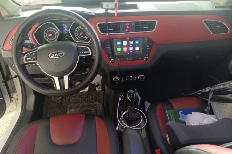 Used JAC Group Refine S2 2017 1.5L CVT Shangkui Edition Center Console