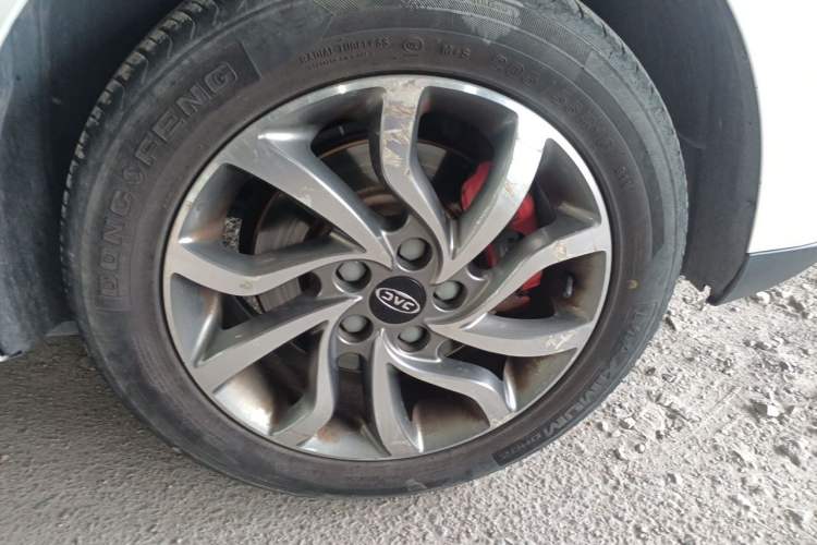 Used JAC Group Refine S2 2017 1.5L CVT Shangkui Edition Right Front Wheel Hub