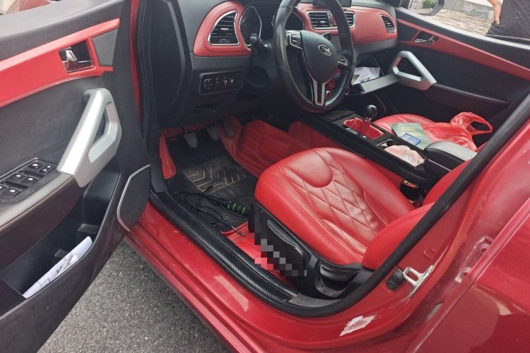 Used JAC Group Refine S2 2017 1.5L Manual Luxury Connect Edition Driver Seat