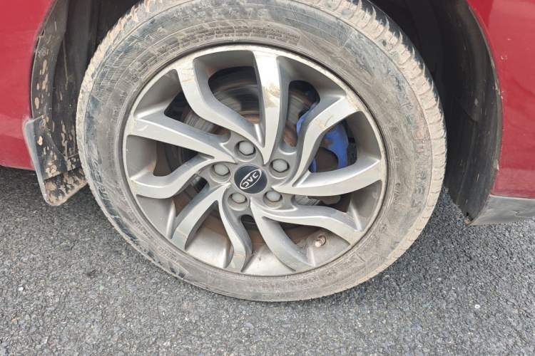 Used JAC Group Refine S2 2017 1.5L Manual Luxury Connect Edition Right Front Wheel Hub
