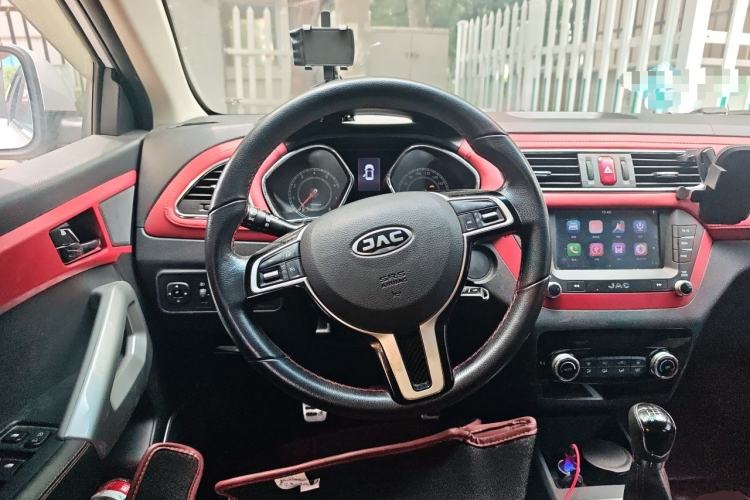 Used JAC Group Refine S2 2017 1.5L Manual Luxury Smart Model Steering Wheel