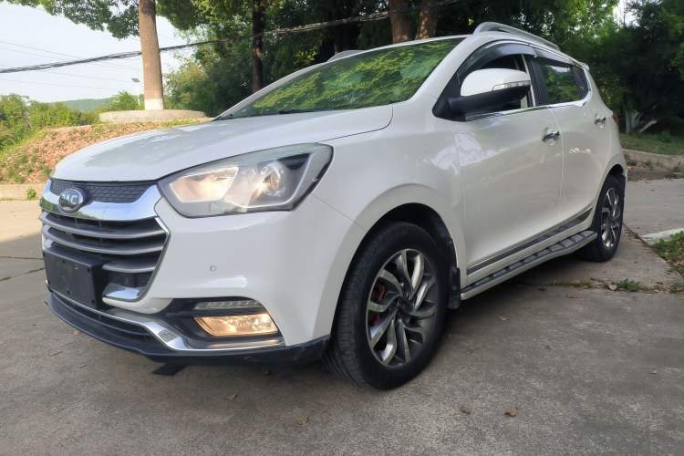 Used JAC Group Refine S2 2017 1.5L Manual Luxury Smart Model Guazi used car, China used car export, Used car for sale, Used  cars, Cheapest cars for sale
