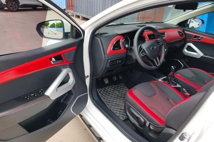 Used JAC Group Refine S2 2017 1.5L Manual Luxury Connect Edition Driver Seat