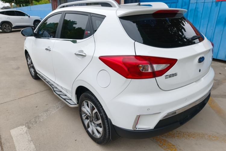 Used JAC Group Refine S2 2017 1.5L Manual Luxury Connect Edition Exterior 2