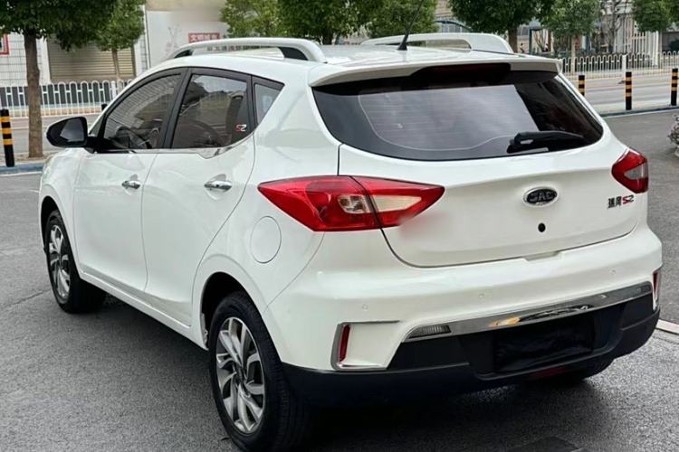 Used JAC Group Refine S2 2017 1.5L Manual Luxury Model Exterior 3