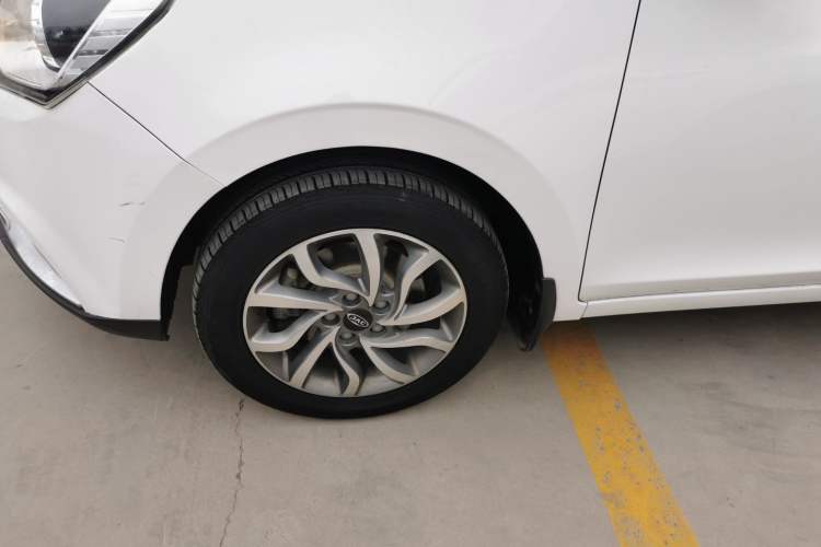 Used JAC Group Refine S2 2017 1.5L Manual Luxury Connect Edition Exterior 4
