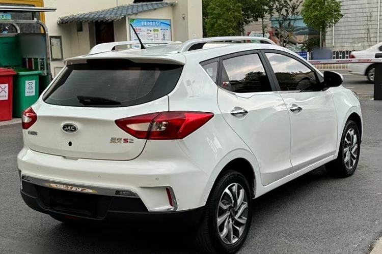 Used JAC Group Refine S2 2017 1.5L Manual Luxury Model Exterior 5
