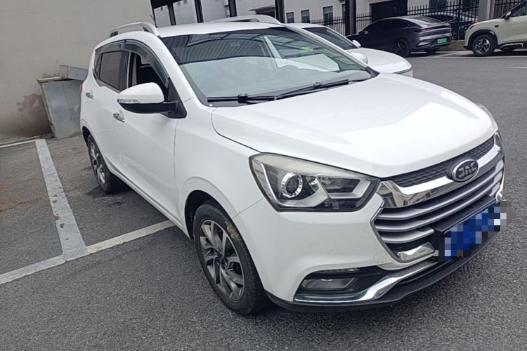 Used JAC Group Refine S2 2017 1.5L Manual Luxury Connect Edition Front Right 45 Deg