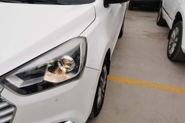 Used JAC Group Refine S2 2017 1.5L Manual Luxury Connect Edition Left Front Headlight