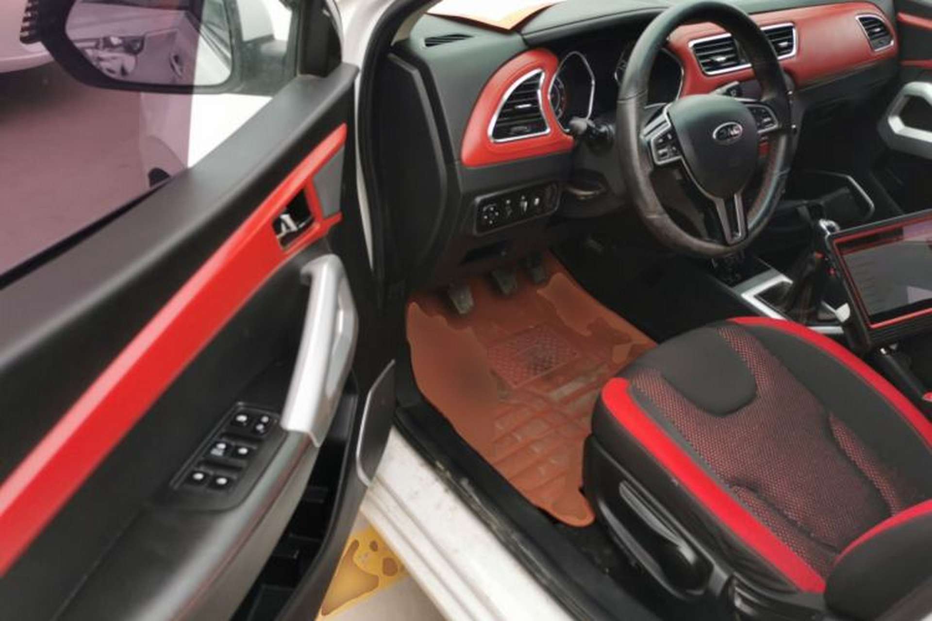 Used JAC Group Refine S2 2017 1.5L Manual Luxury Connect Edition Left Front Seat