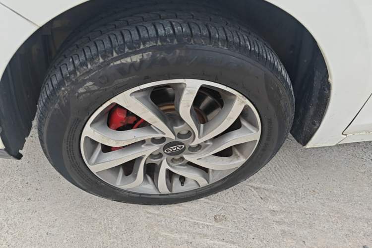 Used JAC Group Refine S2 2017 1.5L CVT Luxury Smart Model Left Front Wheel Hub