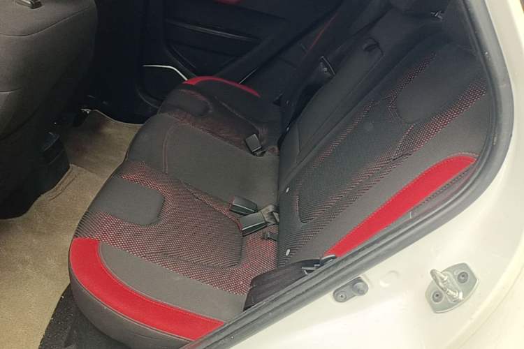 Used JAC Group Refine S2 2017 1.5L Manual Luxury Connect Edition Left Rear Seat