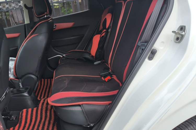 Used JAC Group Refine S2 2017 1.5L CVT Luxury Smart Model Left Rear Seat