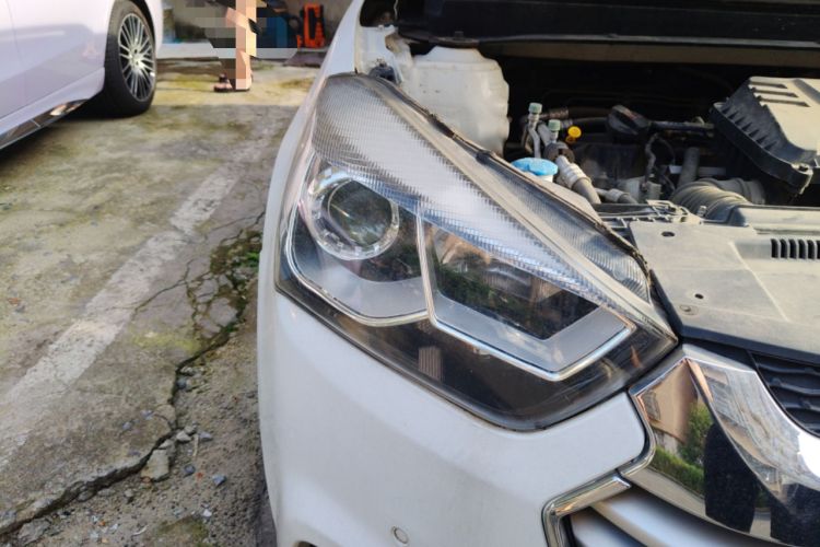 Used JAC Group Refine S2 2017 1.5L CVT Luxury Smart Model Right Front Headlight