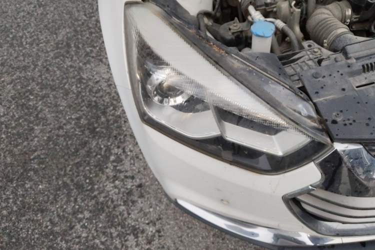 Used JAC Group Refine S2 2017 1.5L Manual Luxury Smart Model Right Front Headlight