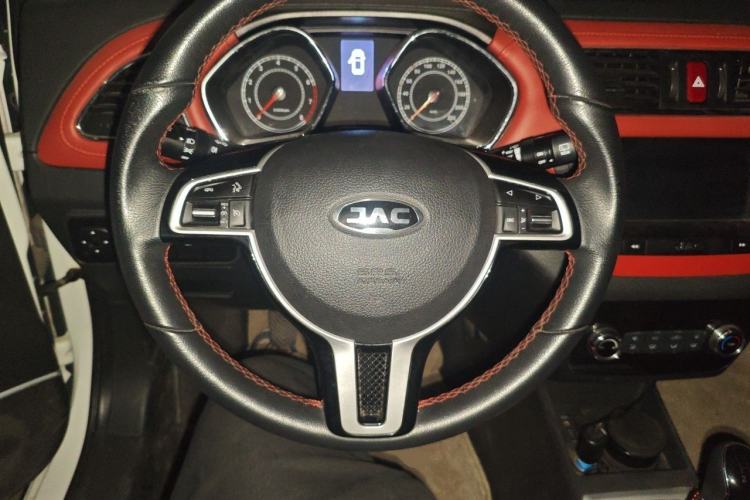 Used JAC Group Refine S2 2017 1.5L Manual Luxury Connect Edition Steering Wheel