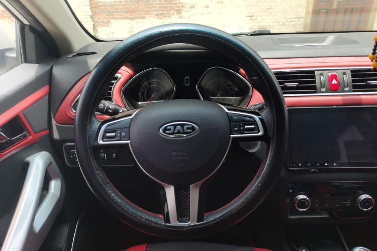 Used JAC Group Refine S2 2017 1.5L Manual Luxury Model Steering Wheel