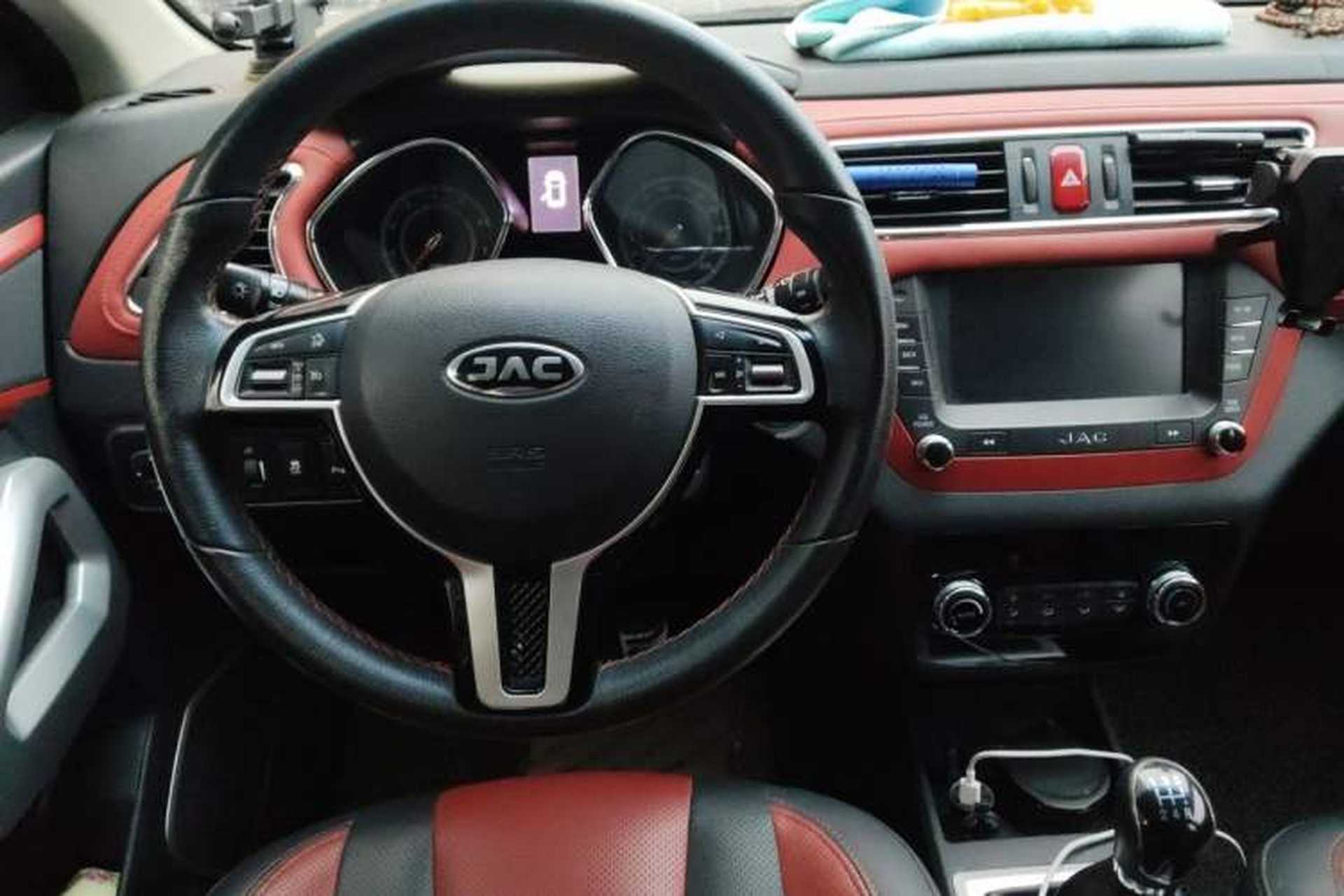 Used JAC Group Refine S2 2017 1.5L Manual Luxury Smart Model Steering Wheel