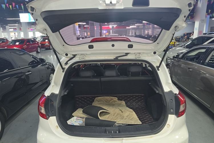 Used JAC Group Refine S2 2017 1.5L CVT Luxury Smart Model Trunk