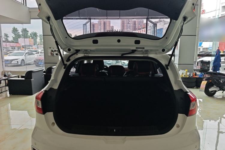 Used JAC Group Refine S2 2017 1.5L CVT Luxury Smart Model Trunk