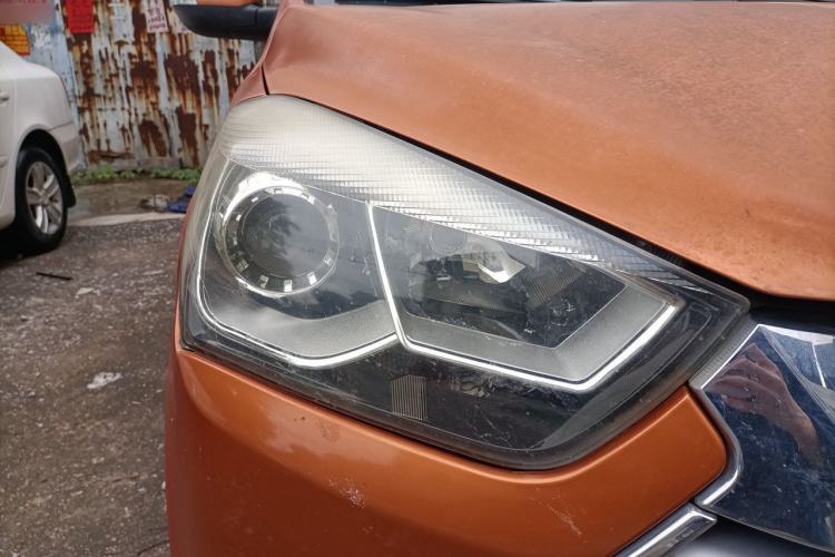 Used JAC Group Refine S2 2017 1.5L Manual Luxury Connect Edition Right Front Headlight