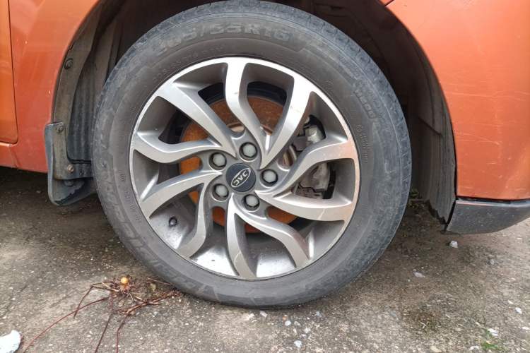 Used JAC Group Refine S2 2017 1.5L Manual Luxury Connect Edition Right Front Wheel Hub