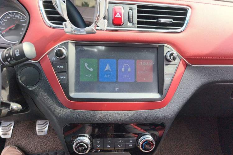 Used JAC Group Refine S2 2018 Smart Drive Edition 1.5L Manual Luxury Smart Model Audio And AC Panel