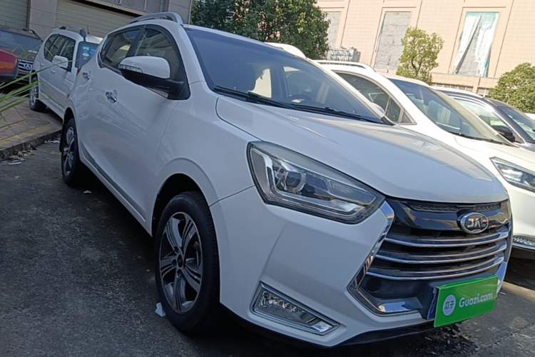Used JAC Group Refine S2 2018 Smart Drive Edition 1.5L Manual Luxury Model Front Right 45 Deg
