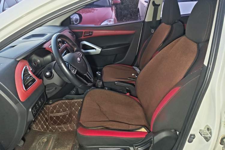 Used JAC Group Refine S2 2018 Smart Drive Edition 1.5L Manual Luxury Model Left Front Seat