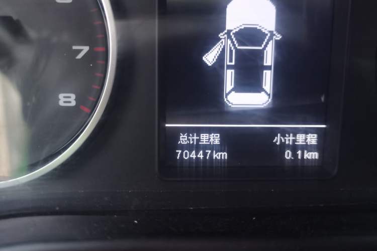 Used JAC Group Refine S2 2018 Smart Drive Edition 1.5L Manual Luxury Model Odometer Close Up