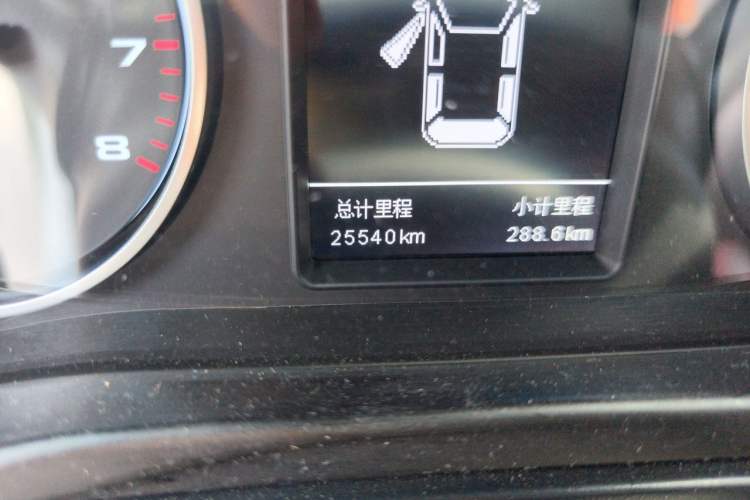 Used JAC Group Refine S2 2018 Smart Drive Edition 1.5L Manual Luxury Smart Model Odometer Close Up