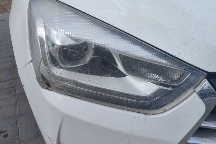 Used JAC Group Refine S2 2018 Smart Drive Edition 1.5L Manual Luxury Model Right Front Headlight