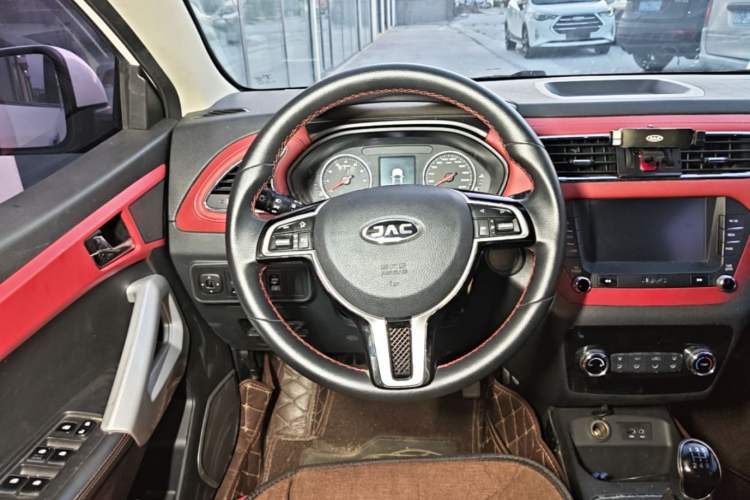 Used JAC Group Refine S2 2018 Smart Drive Edition 1.5L Manual Luxury Model Steering Wheel