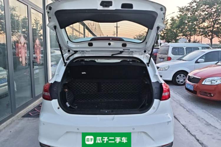 Used JAC Group Refine S2 2018 Smart Drive Edition 1.5L Manual Luxury Model Trunk