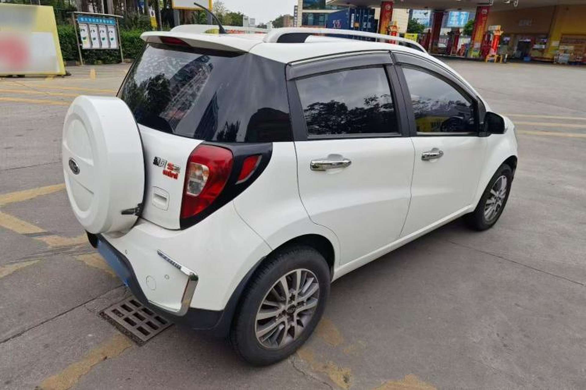 Used JAC Group Refine S2mini 2017 1.3L Sport Edition Exterior 5
