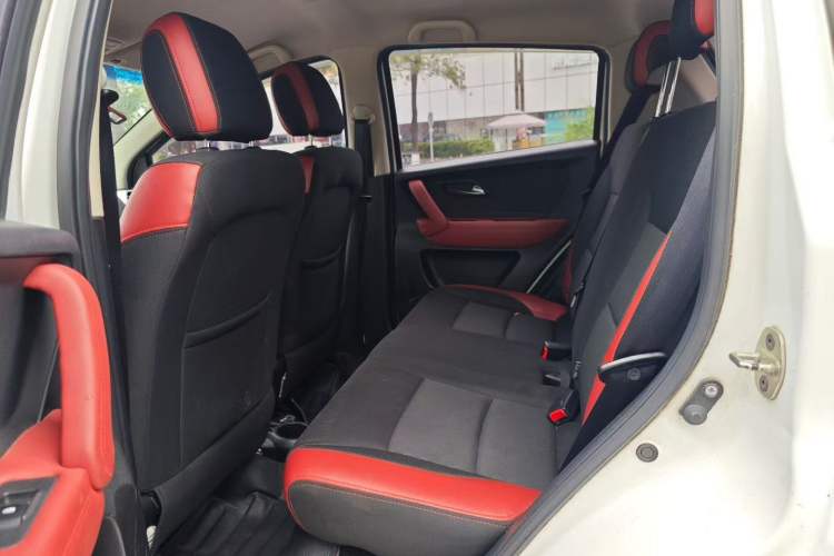 Used JAC Group Refine S2mini 2017 1.3L Sport Edition Interior 3