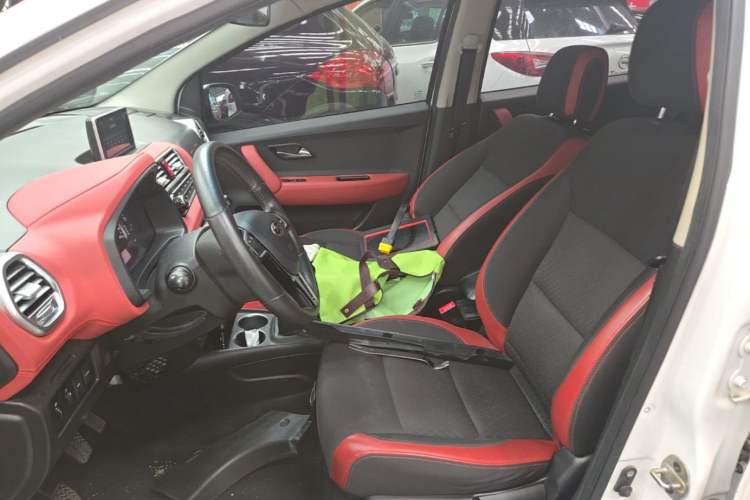 Used JAC Group Refine S2mini 2017 1.3L Sport Edition Left Front Seat