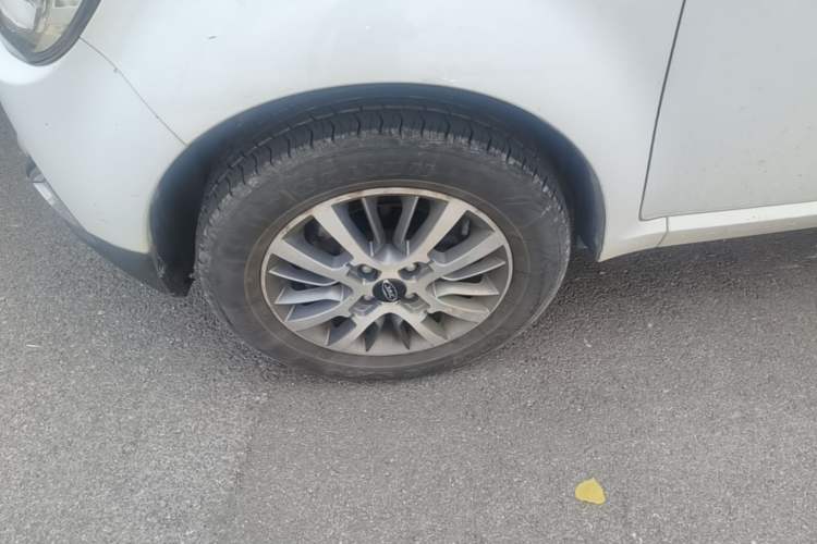 Used JAC Group Refine S2mini 2017 1.3L Sport Edition Left Front Wheel Hub