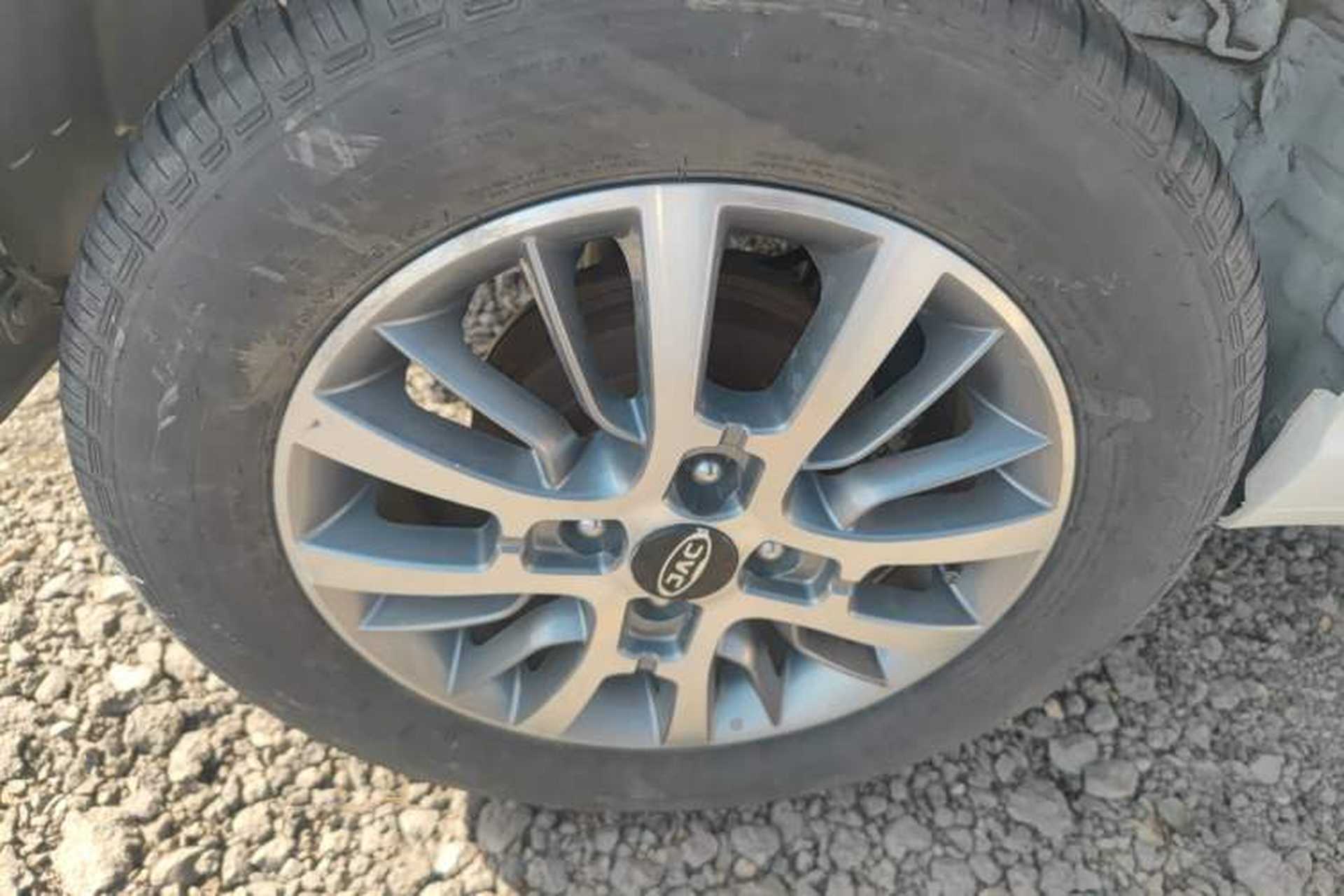 Used JAC Group Refine S2mini 2017 1.3L Sport Edition Right Rear Wheel Hub