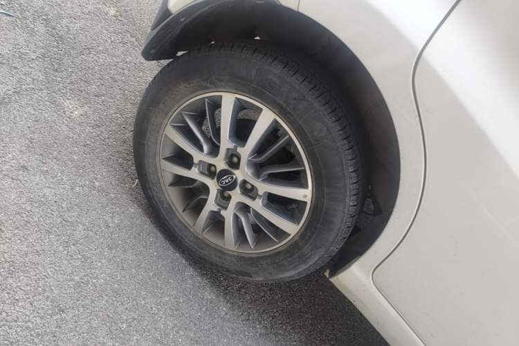 Used JAC Group Refine S2mini 2017 1.3L Sport Edition Right Rear Wheel Hub