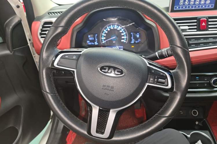 Used JAC Group Refine S2mini 2017 1.3L Sport Edition Steering Wheel