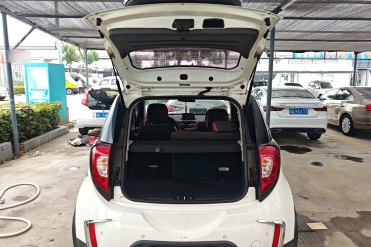 Used JAC Group Refine S2mini 2017 1.3L Sport Edition Trunk