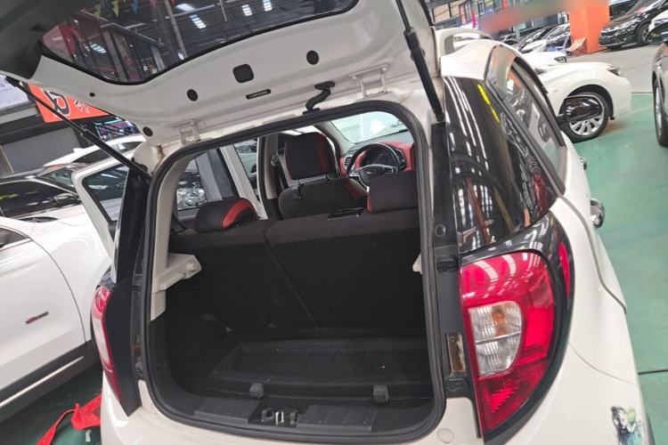Used JAC Group Refine S2mini 2017 1.3L Sport Edition Trunk