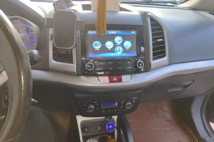 Used JAC Group Refine S3 2014 1.5L Manual Luxury Smart Model Audio And AC Panel