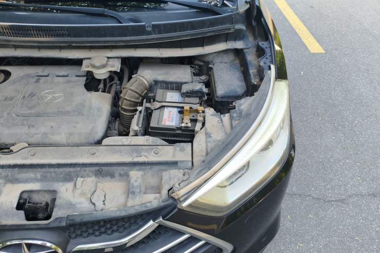Used JAC Group Refine S3 2014 1.5L Manual Luxury Smart Model Engine Bay Left
