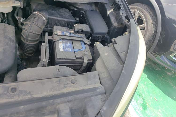 Used JAC Group Refine S3 2014 1.5L CVT Luxury Smart Model Engine Bay Left