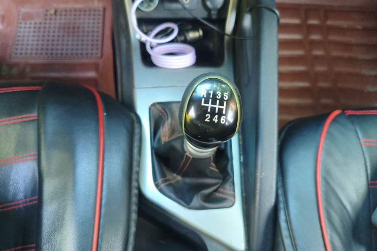 Used JAC Group Refine S3 2014 1.5L Manual Luxury Smart Model Gear Lever