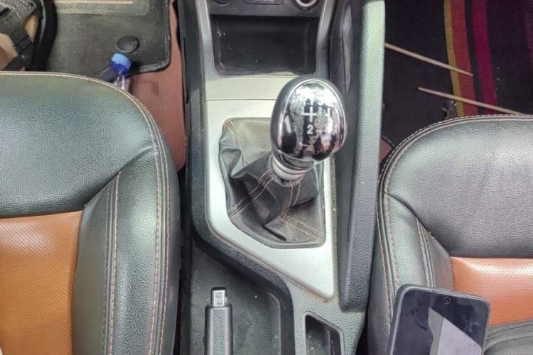 Used JAC Group Refine S3 2014 1.5L Manual Luxury Model Gear Lever