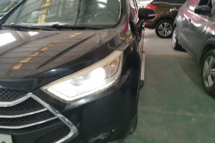 Used JAC Group Refine S3 2014 1.5L Manual Luxury Smart Model Left Front Headlight