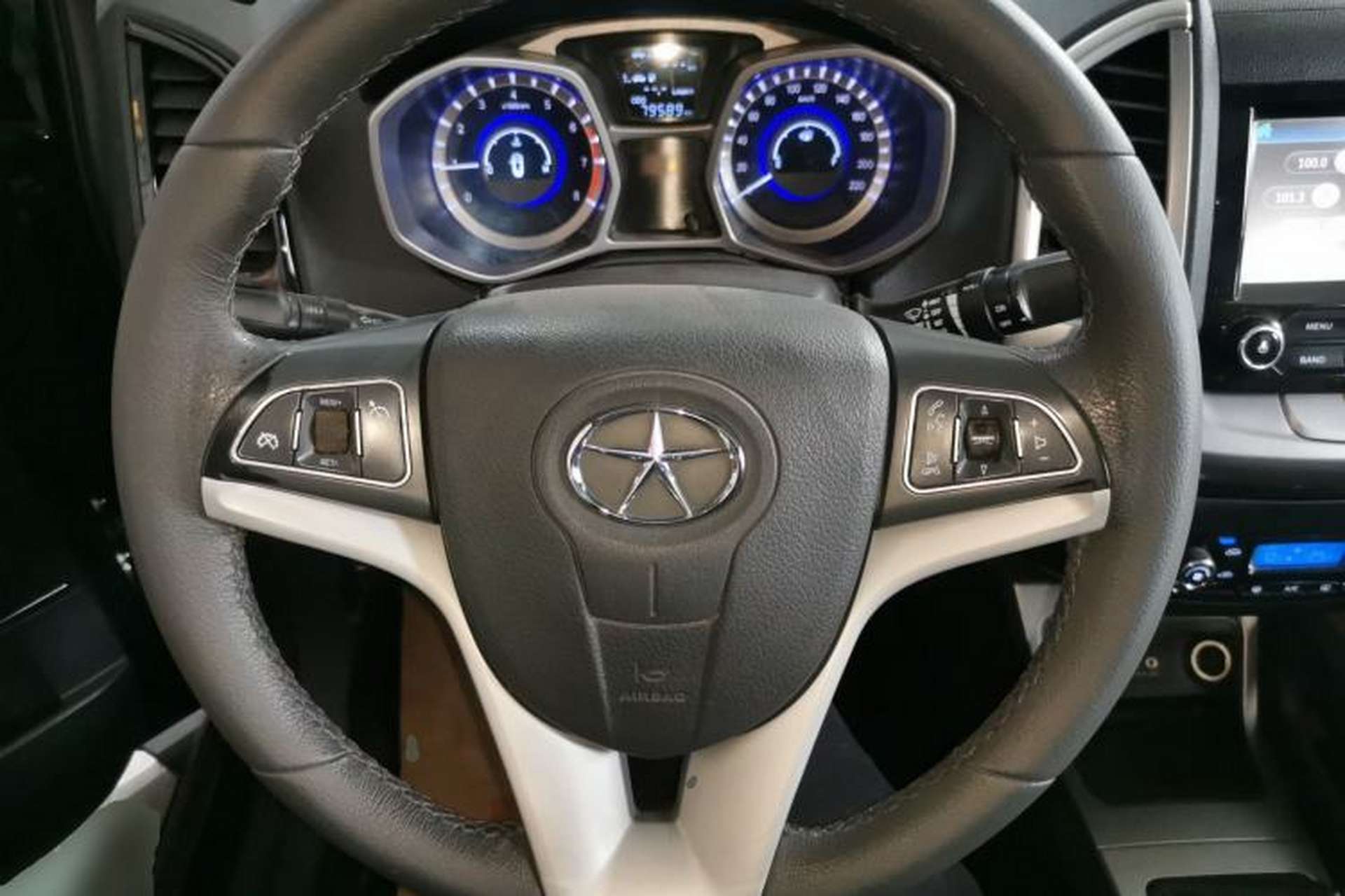 Used JAC Group Refine S3 2014 1.5L Manual Luxury Smart Model Steering Wheel